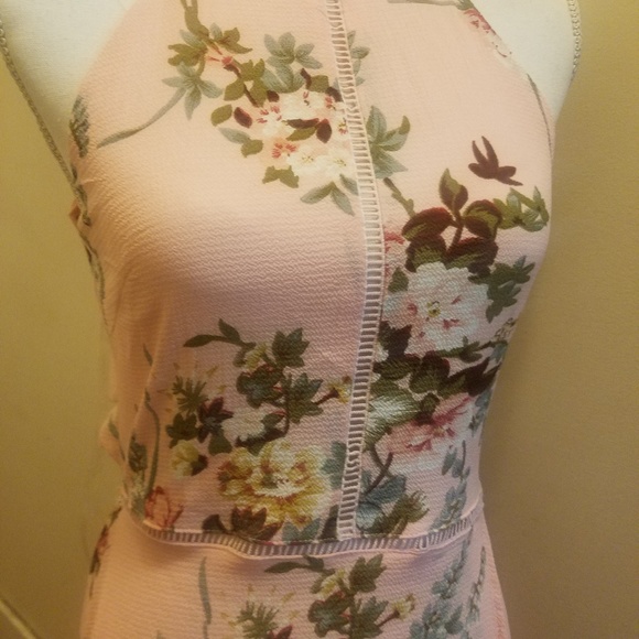 SZ. 2 Left!Gorgeous floral dress from UK designer! - Picture 4 of 7